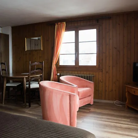 Shed Hotel 3*