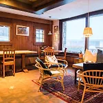 Hotel Shed 3*