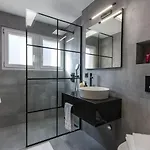 Shed 3*